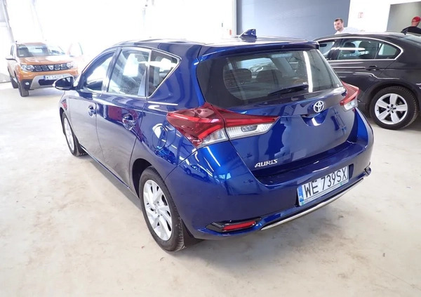 Toyota Auris cena 69000 przebieg: 57696, rok produkcji 2018 z Drobin małe 211